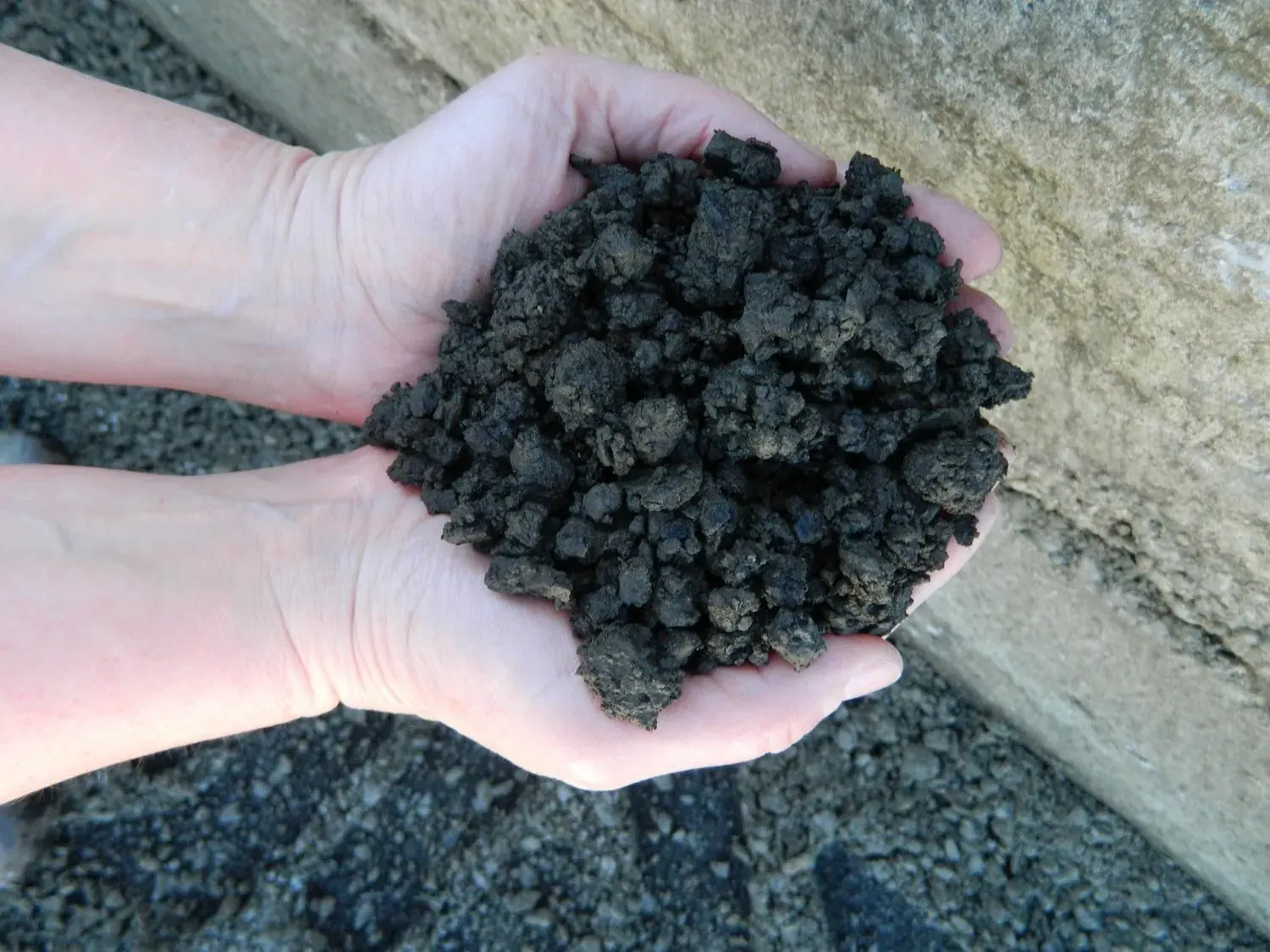 Black 5/8" Crushed Rock landscape material